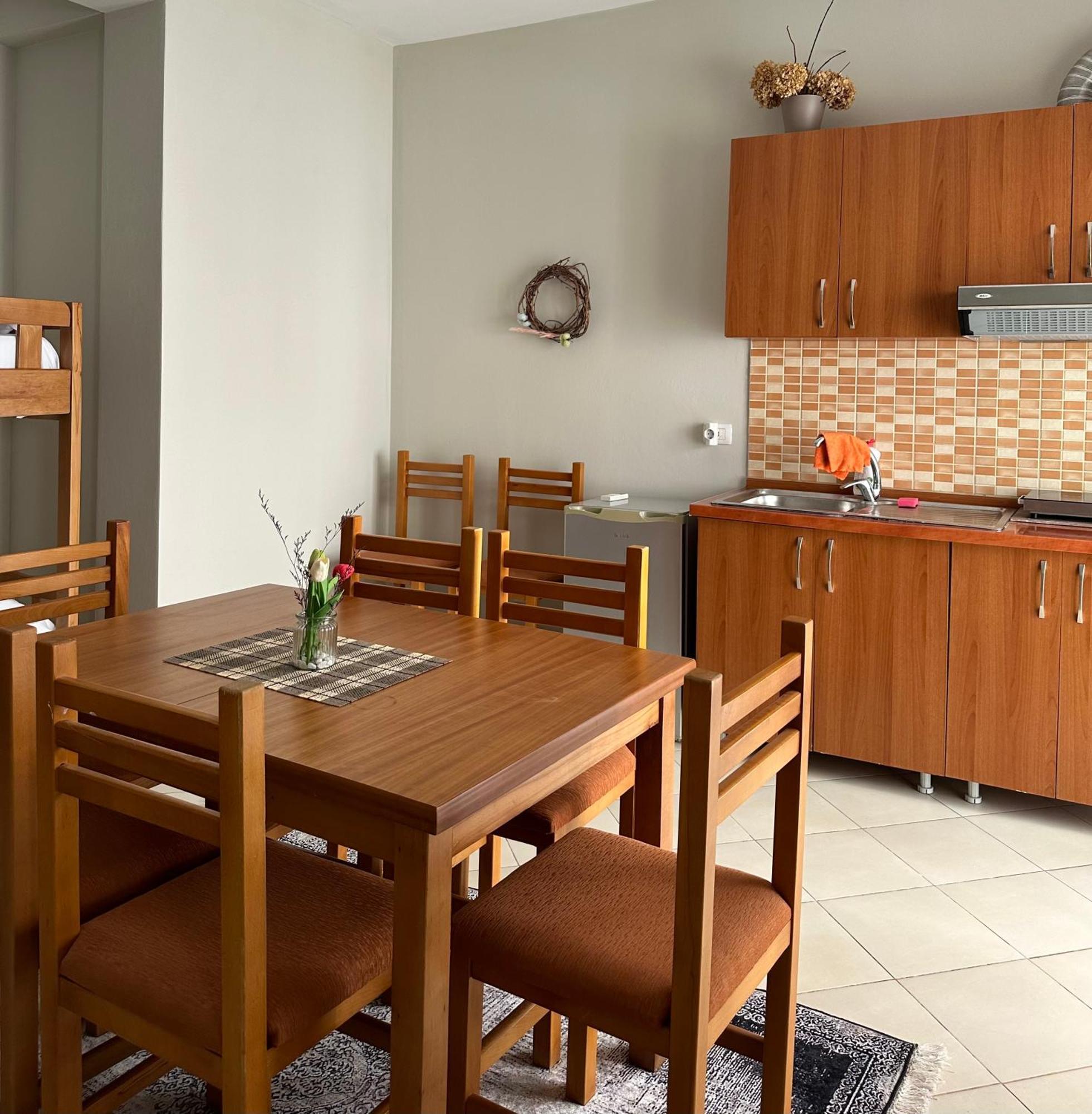Dn Apartments Влёра Экстерьер фото