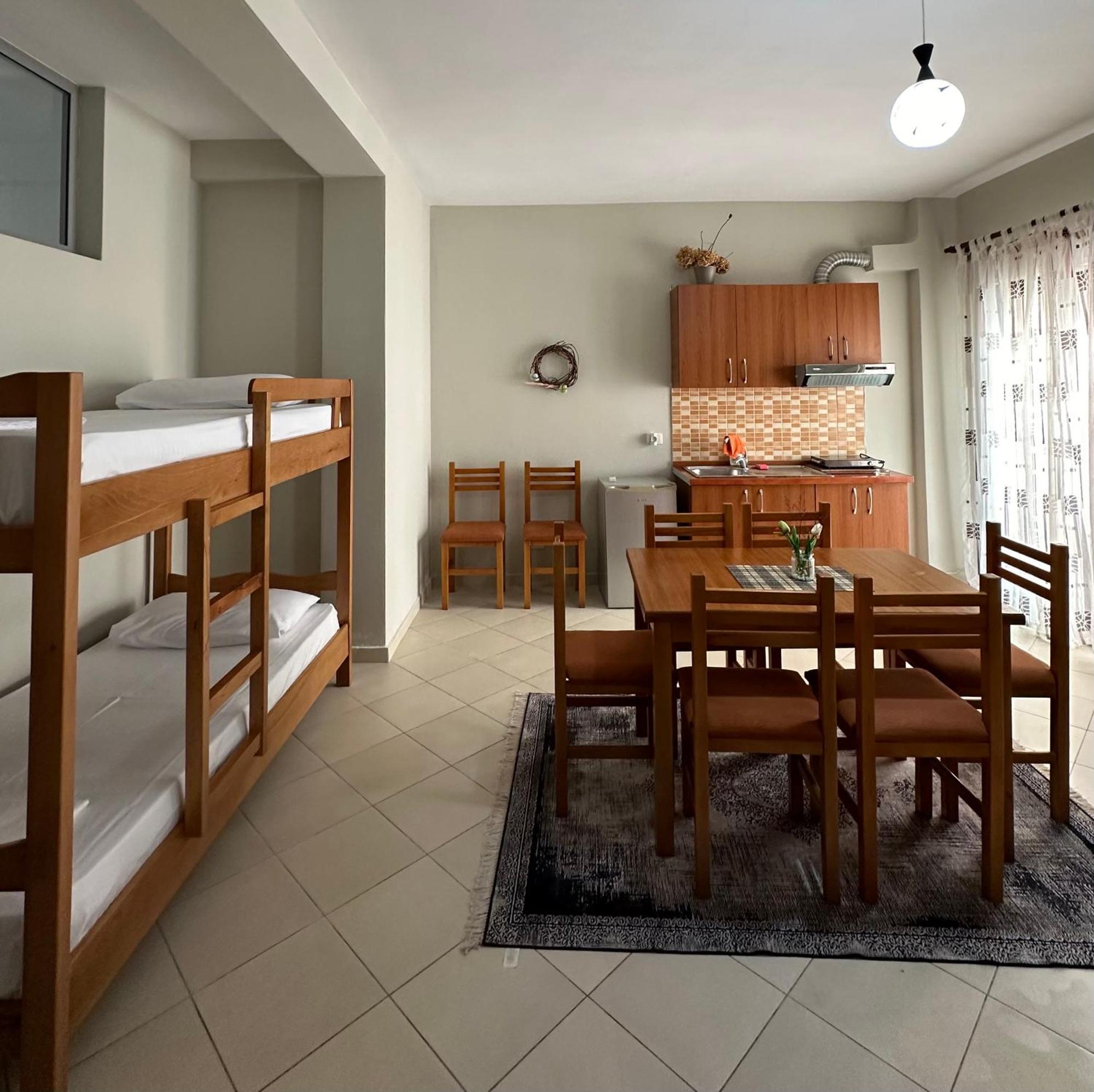 Dn Apartments Влёра Экстерьер фото