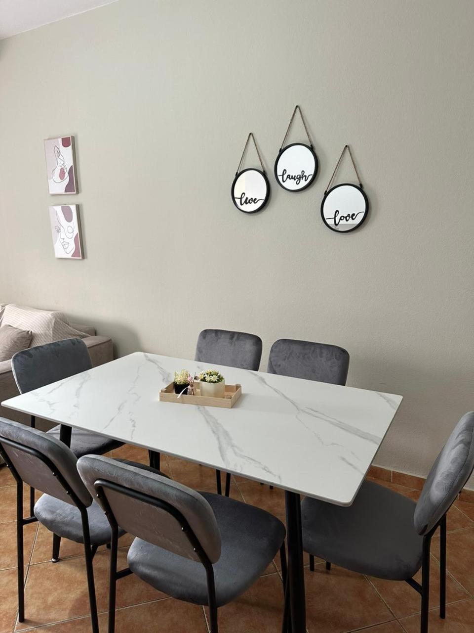 Dn Apartments Влёра Экстерьер фото